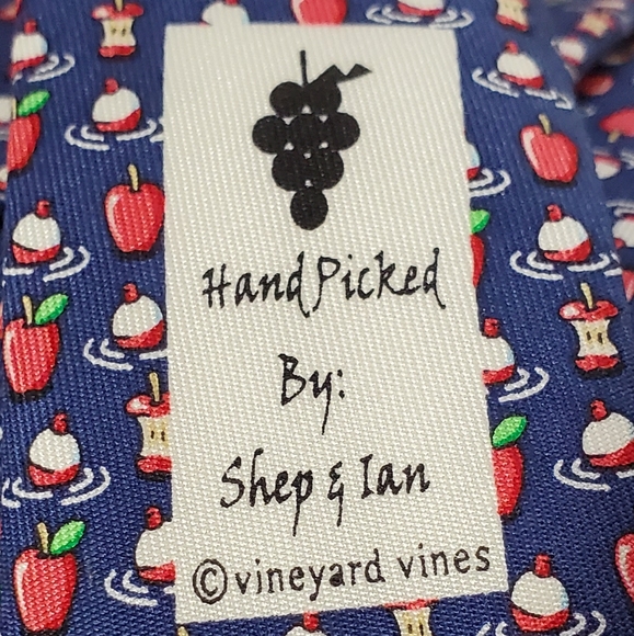 Vineyard Vines Accessories New Vineyard Vines Bobbing For Apples